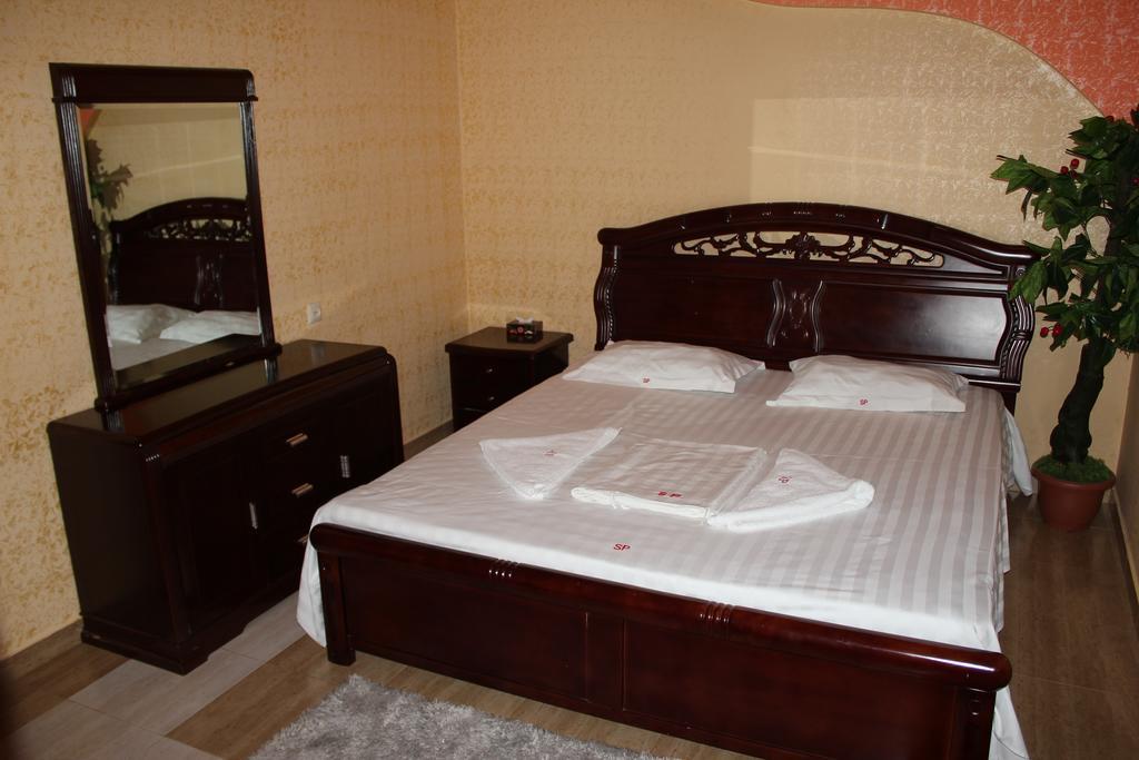 Sochi Plaza Hotel Yerevan Ruang foto