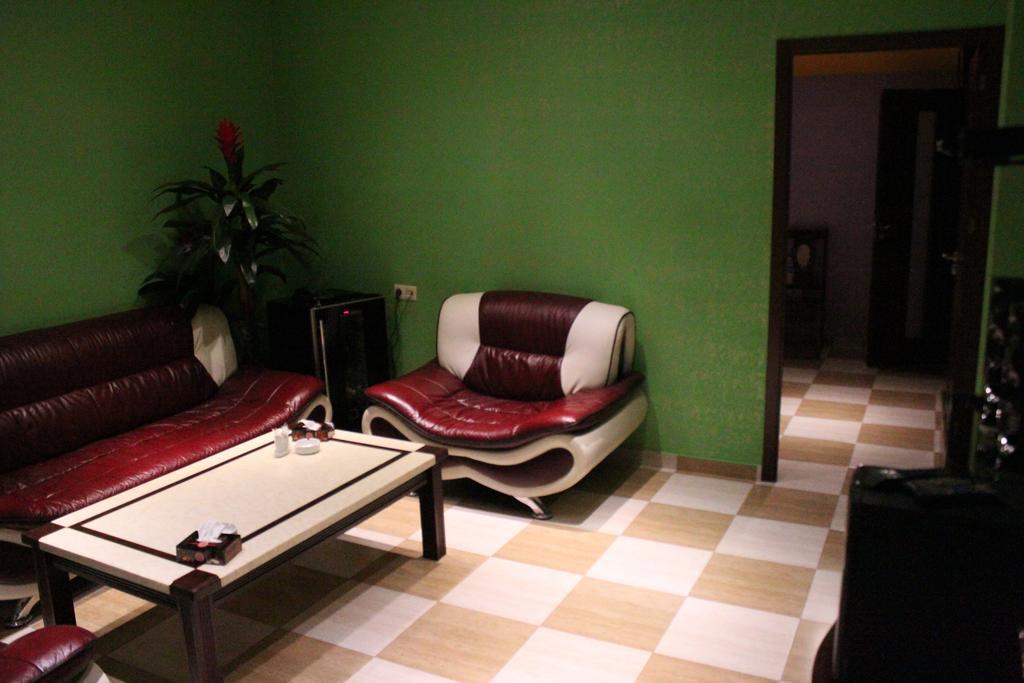 Sochi Plaza Hotel Yerevan Ruang foto