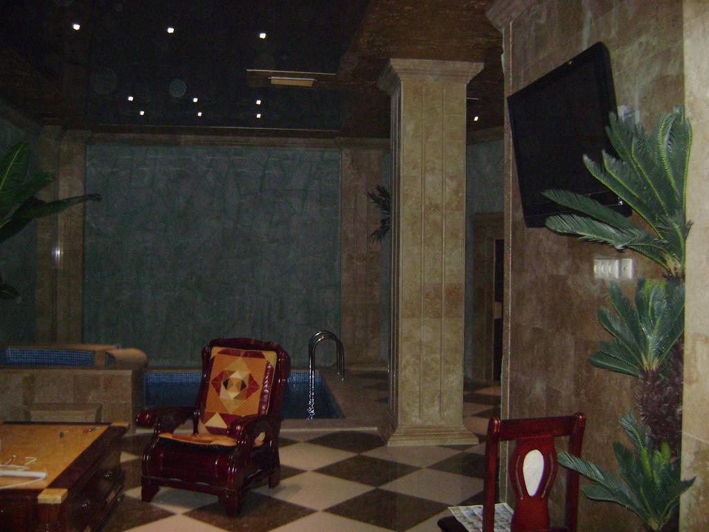 Sochi Plaza Hotel Yerevan Bagian luar foto